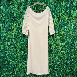 Vintage 70s White Simple Wedding Dress with Lace Sleeves, Size Medium